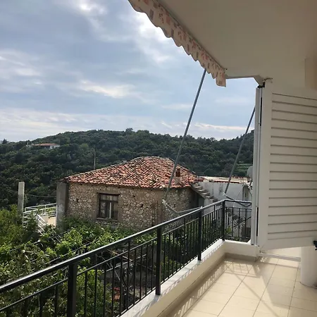 Appartamento Vasili's Family Himare